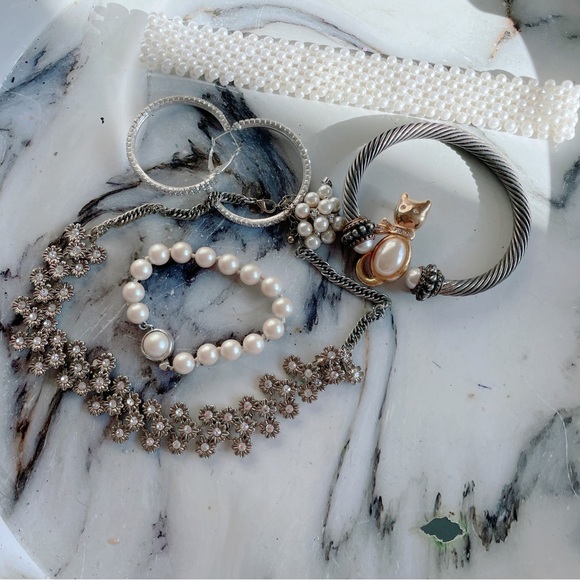 Vintage Jewelry - 2125. Rebecca